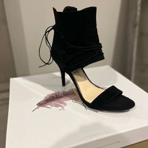 Jessica Simpson Madeena Black Suede Size 7 NWT